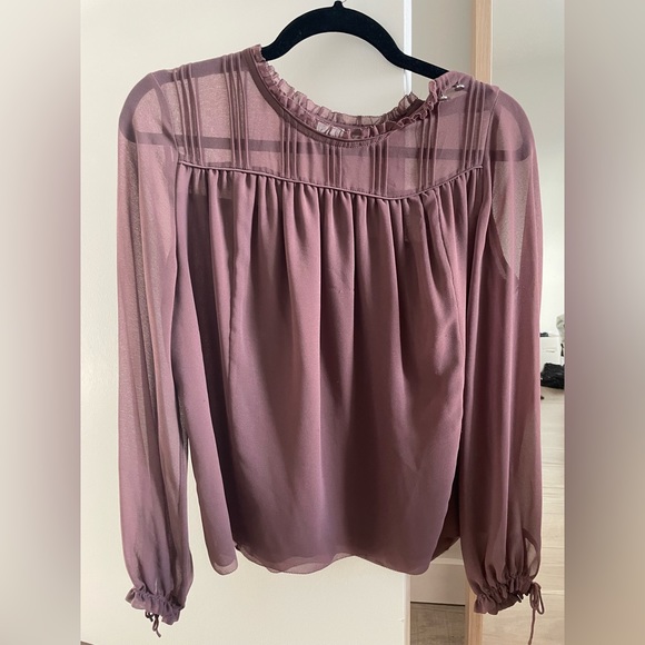 ARITZIA Babaton Chiffon Blouse - Picture 1 of 2